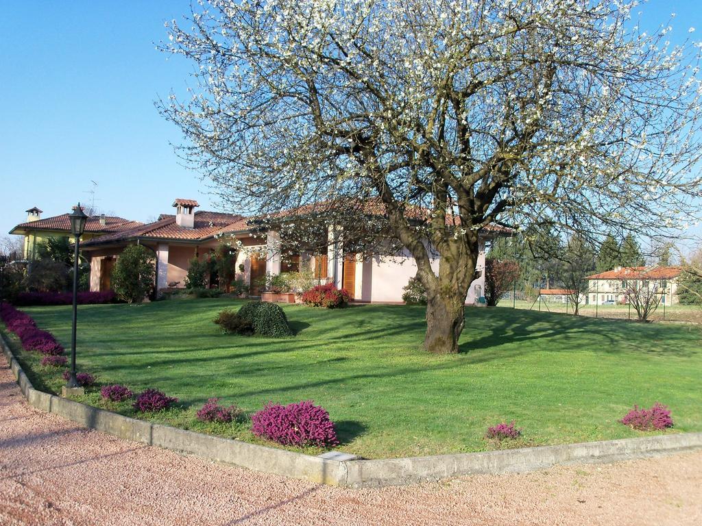 Bed&Breakfast Il Ciliegio Fiorito 索马伦巴多 外观 照片