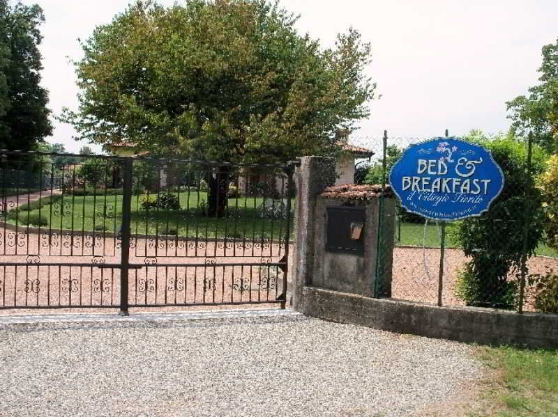 Bed&Breakfast Il Ciliegio Fiorito 索马伦巴多 外观 照片